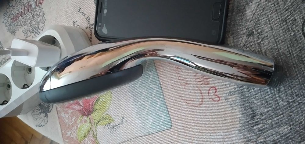 Продавам  душ слушалки