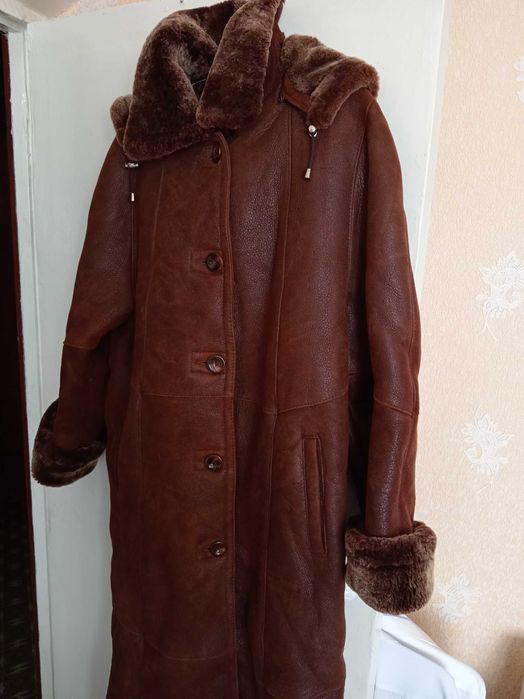 Пальто - дублёнка новая женская
