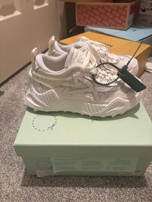 Off white si multe altele
