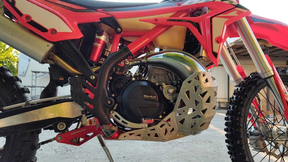 BETA XTRAINER 2023  (70 ore) motor 300  impecabila x-trainer