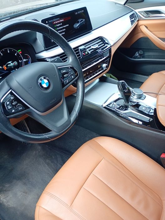 BMW seria 5 în stare foarte buna.Masina este foarte întreținută .