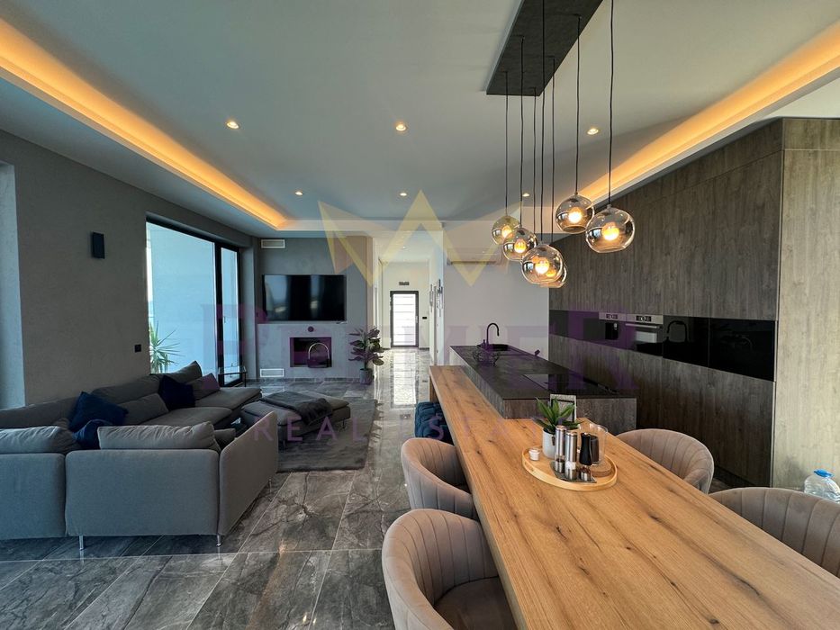 Продава се Къща в Балчик - 330 кв.м за 1697 €/кв.м - Снимка #5