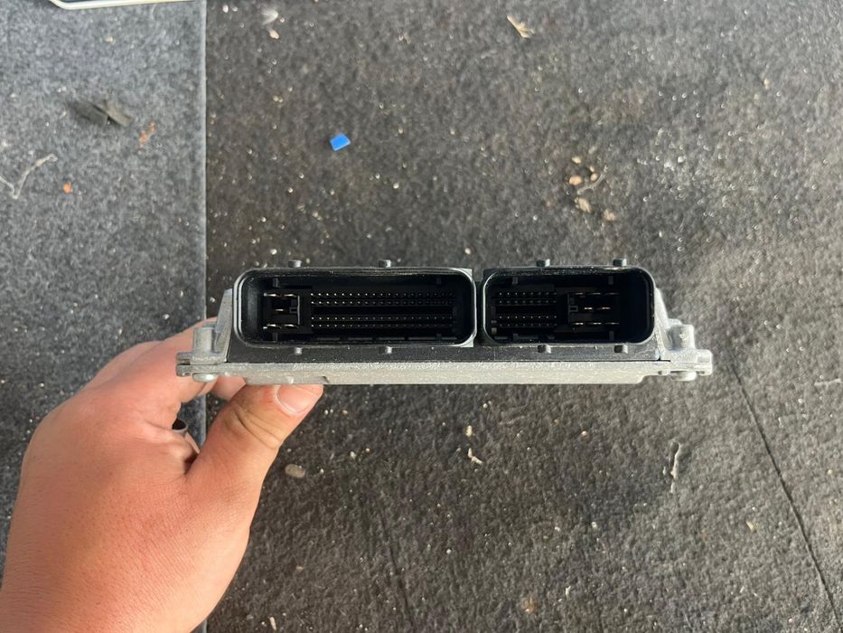 Компютър мотор двигател ECU 06a906033 dc Vw golf plus Leon passat