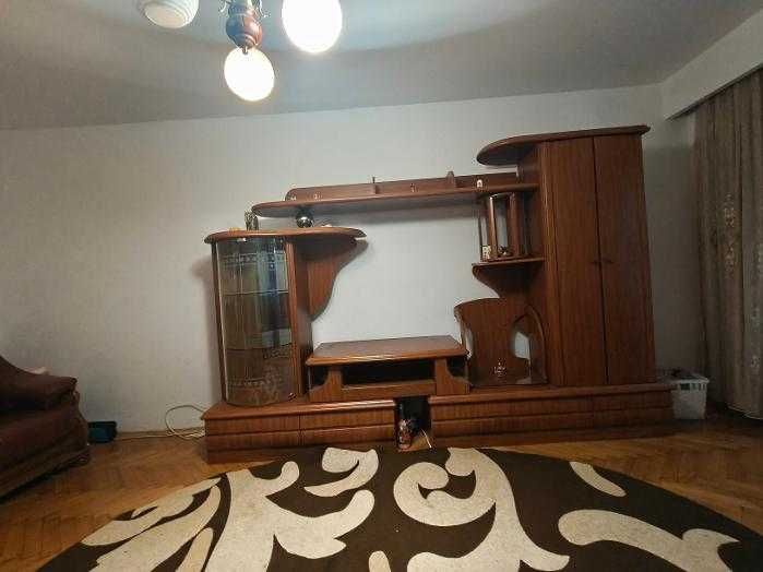 Apartament extraordinar de inchiriat, doua camere, zona centrala.