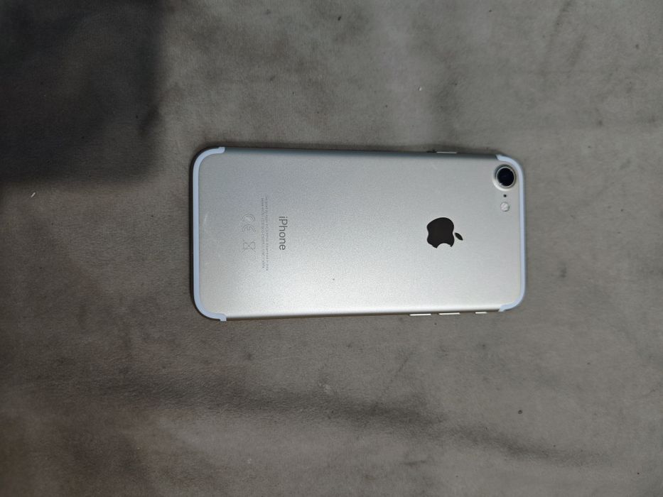 IPhone 7 32 gb золотистый