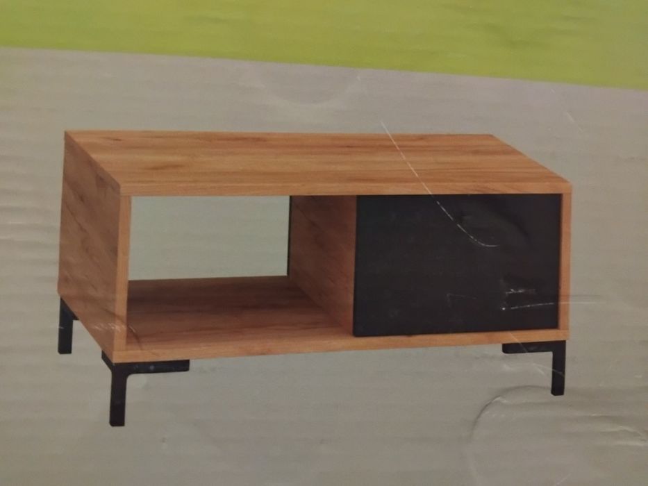 Холна масичка с крачета