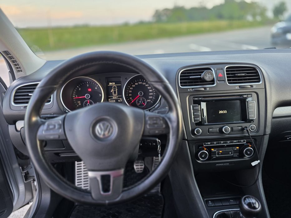 VOLKSWAGEN Golf 2012 — imagine 4