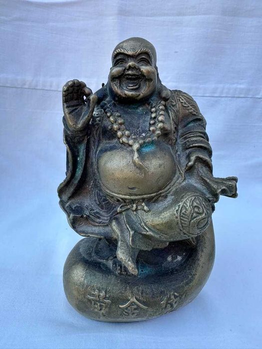 Старинна фигурка на Смеещия се Буда (Хотея) – Масивен месинг с патина