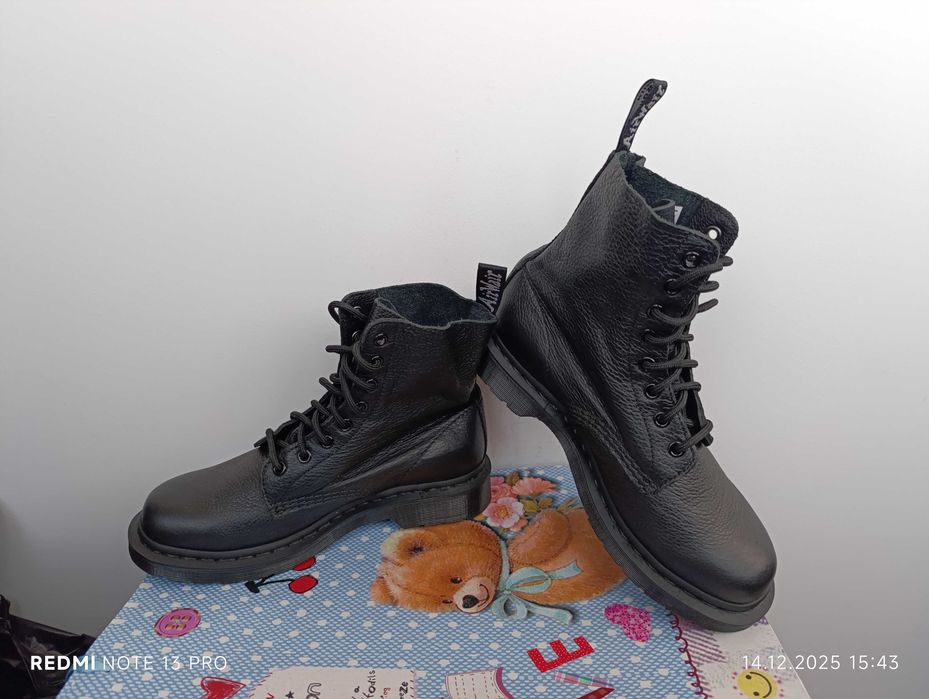 Dr. Martens 1460 Pascal Mono''оригинални дамски боти 40 номер