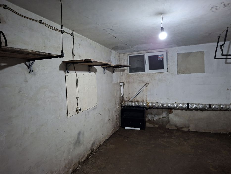 Продава Гараж в центъра