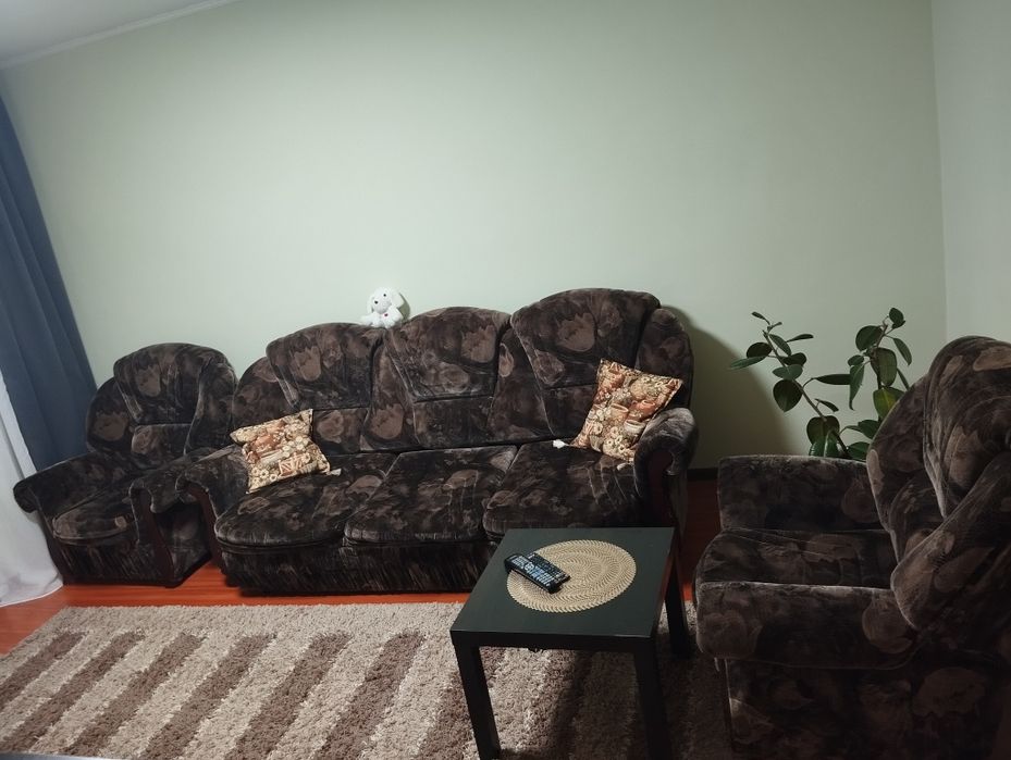 Диван и два кресло