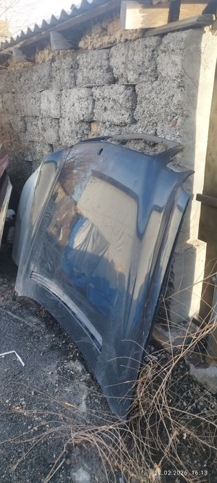 Капот Мерс 210 лупарь