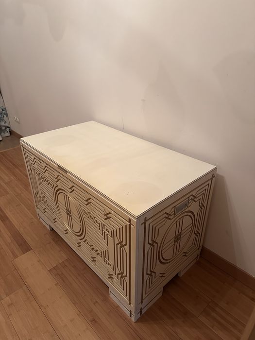 Сундук в национальном стиле