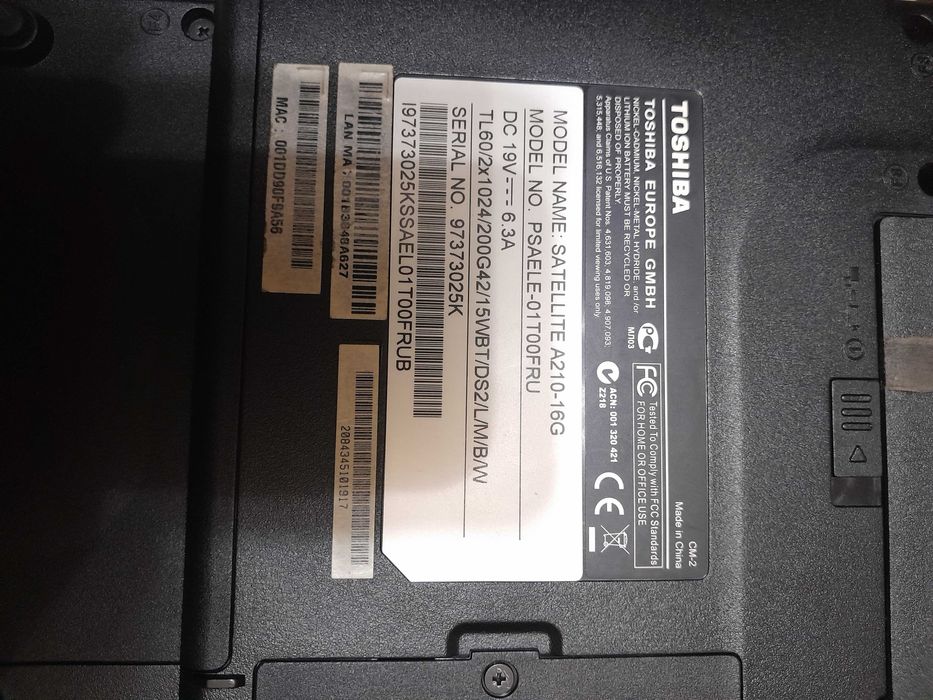продам новбук  тошиба