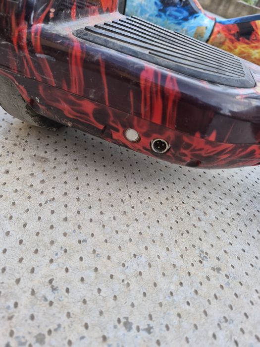 Vand 2 Hoverboard -uri la 400 lei