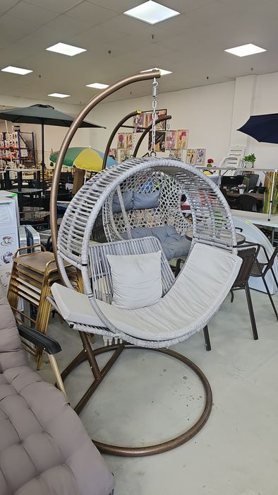 Люлка Градинска на стойка Чисто ново