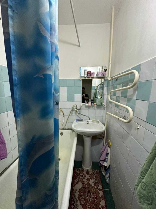 3-х комнатная квартира, 1 этаж, в центре города, 7-й мкр.