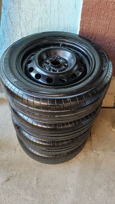 Шины летние в хорошем состоянии