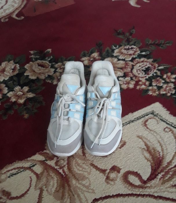 продаётся красофка женская размер 38 ёшларга булади италядан келтирилг