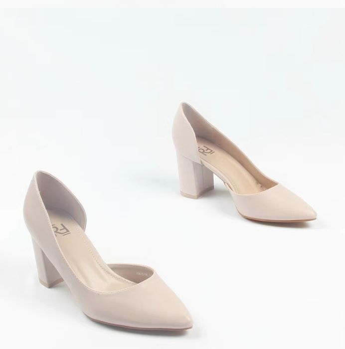 Бежевые туфли RIOFIORE