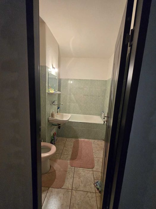 Apartament cu 3 camere