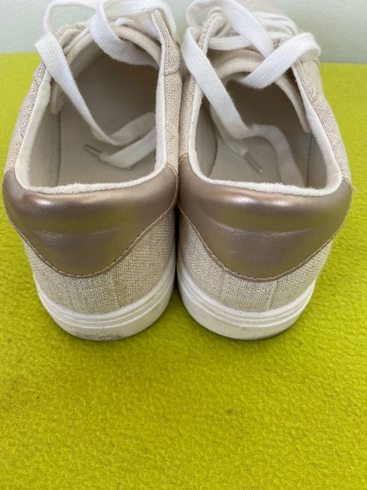 Adidasi din panza nr.38