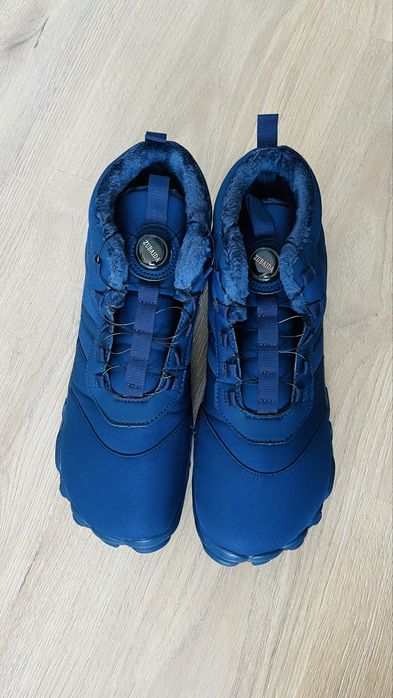 Продам демисезонные мужские ботинки