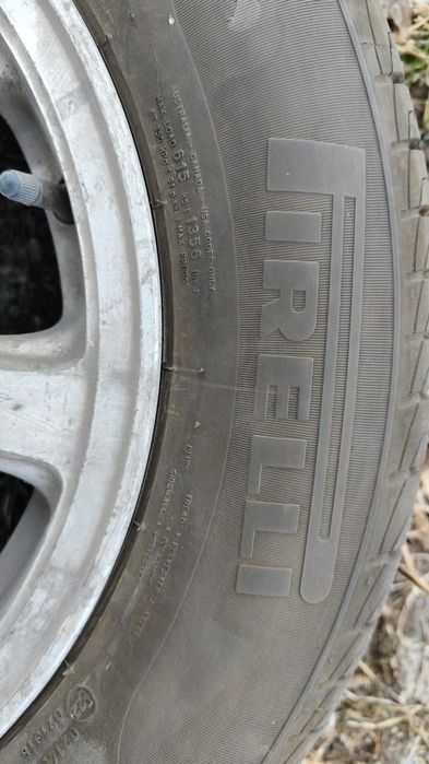 Продам комплект колёс с дисками