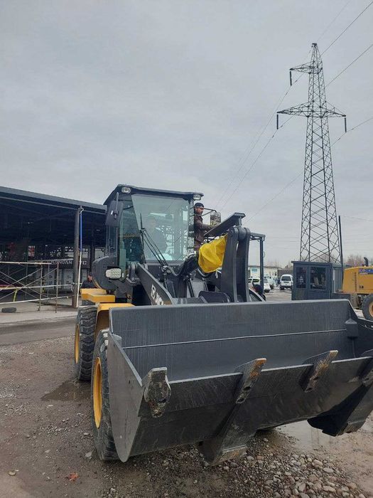 На складе!  Фронтальный погрузчик XCMG LW300KN 1,8 M3 Джойстик