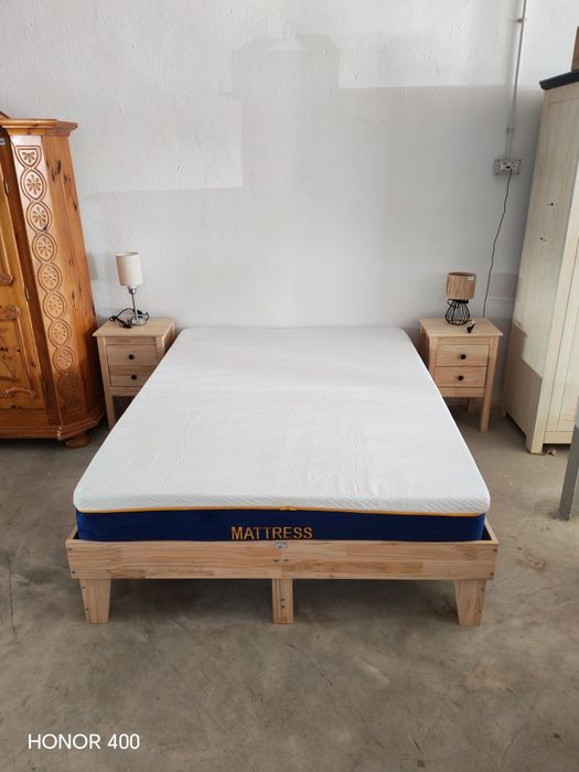 Set Mobilier Nou  Pat - Saltea - Noptiere - Lemn Masiv - Mobila German