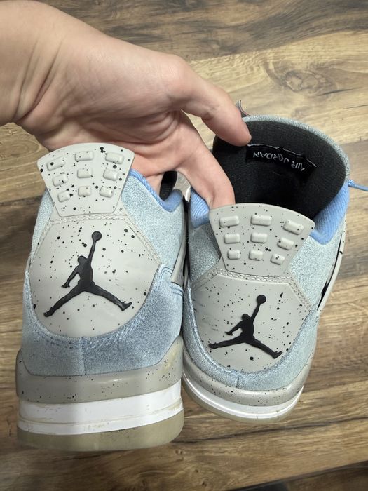 Jordan 4 University Blue