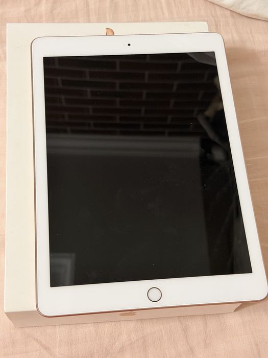 iPad 6 32GB Wi-Fi