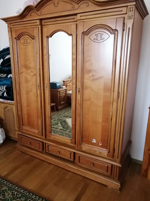 Спальный гарнитур