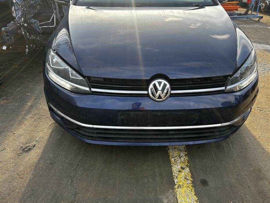 Haion, bară spate , stopuri Volkswagen Golf 7 facelift hatchack 2019