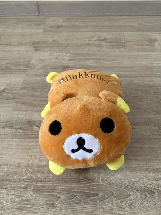 Мягкая игрушка падушка с пледом внутри.