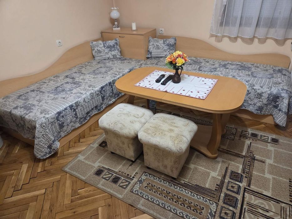 Обзавеждане,цена за всичко - 200€, много добро състояние