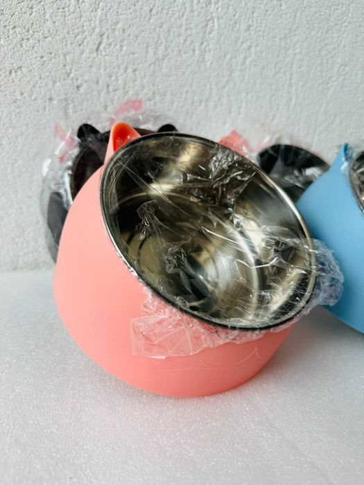 Купичка за храна за котки - различни цветове