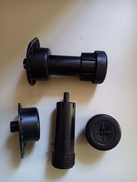 Продам регулируемые ножки, для кухни.