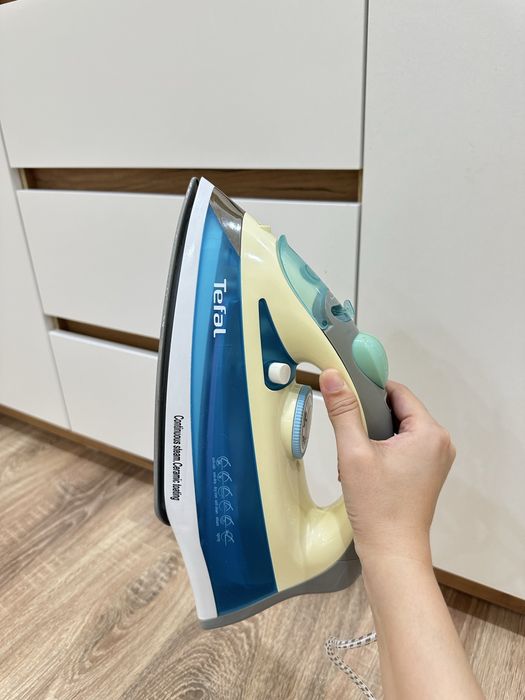 Утюг компания Tefal