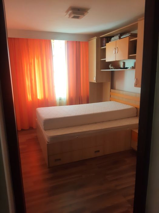 Inchiriez apartament zona centrala