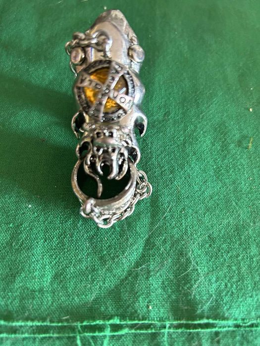 Пръстен от метал за косплей