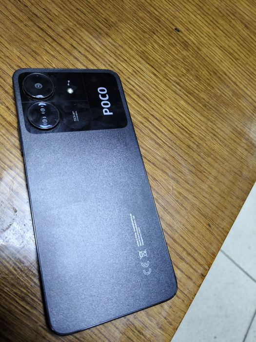Продам смартфон Poco c65