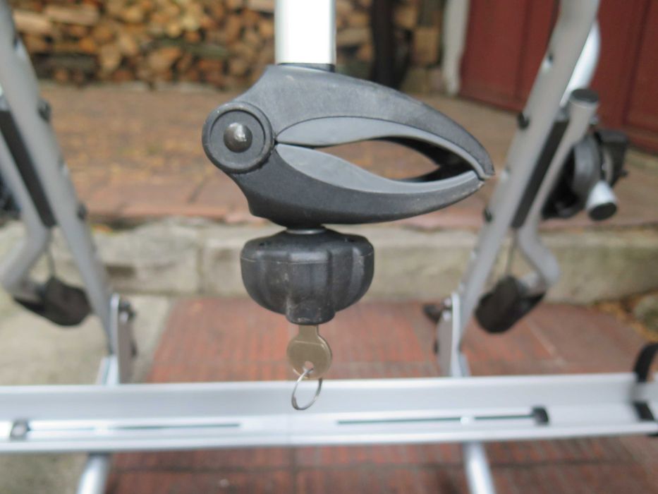 Thule  515-2150  ,  за задна врата на комби,бус,КАРАВАНА,КЕМПЕР