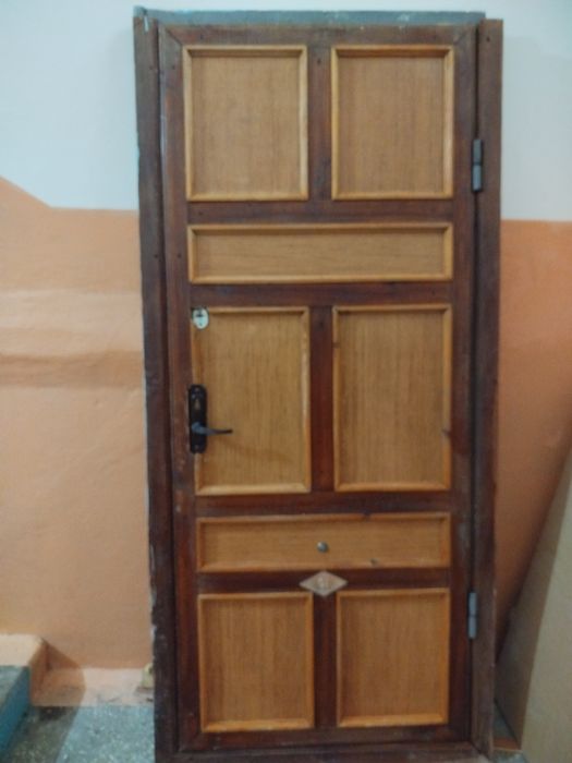 Железная дверь входная