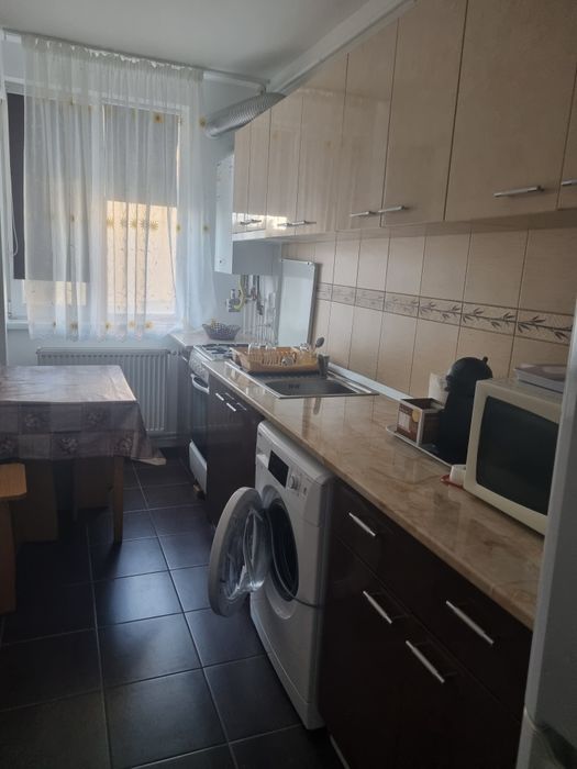 inchiriez apartament