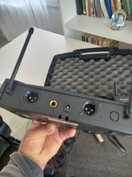 Без жични микрофона