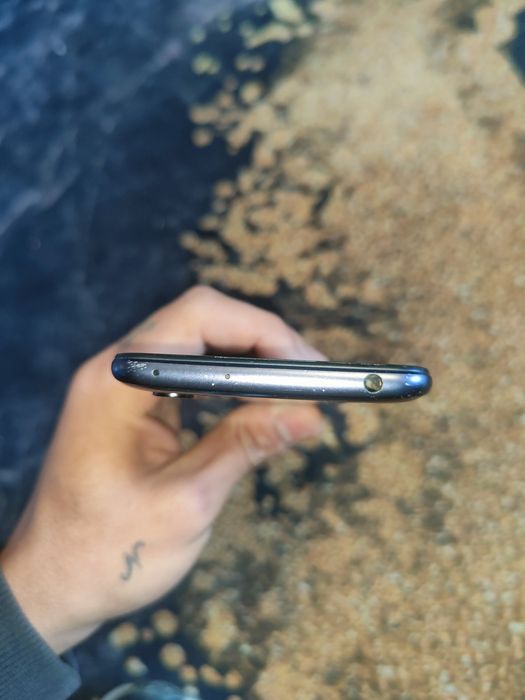 Vând telefon xiomi Mi 9 lite