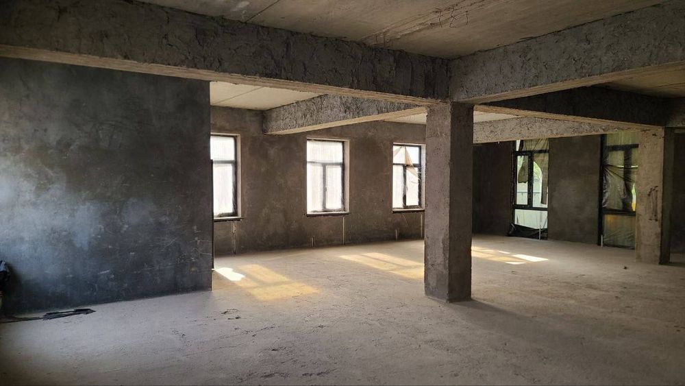 Продаётся отдельно стоящего здания в Яккасарайе Ор ресторан Яккасарай