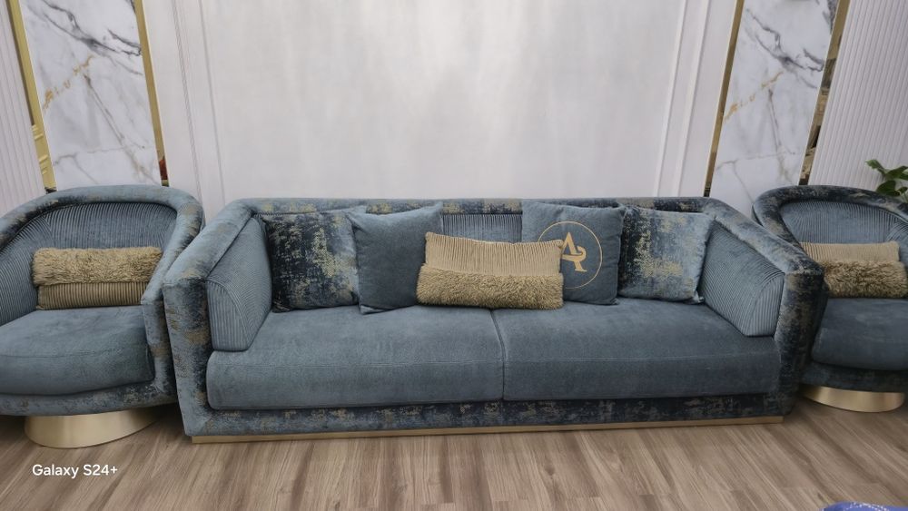 Диван с креслами