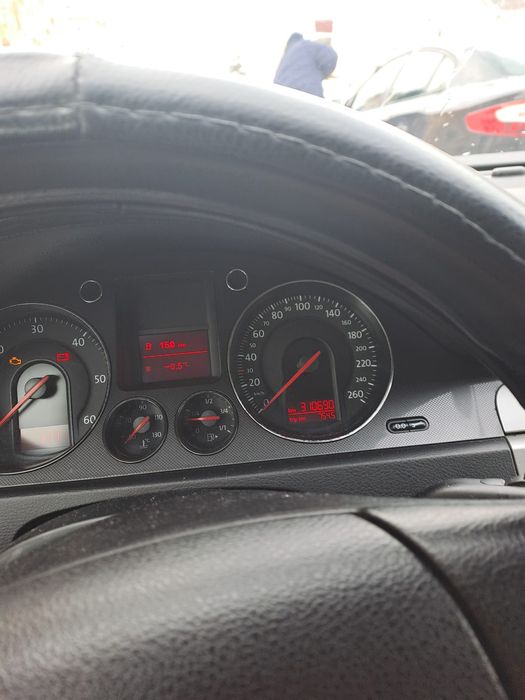 Vând  pasat b6  170 cp  din 2007